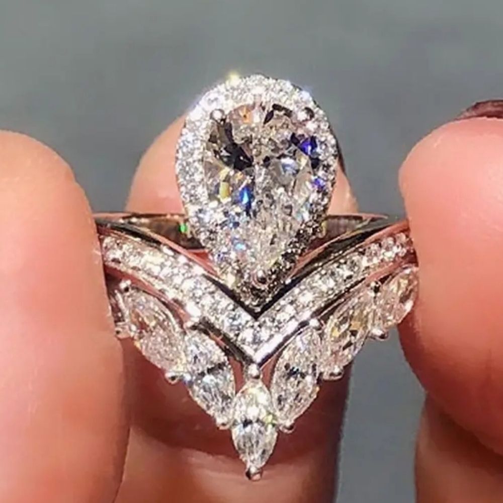 Elegant princess crown diamond wedding Ring sz 6